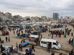 Video Musim Dingin Akan Datang, Gaza Masih Berjuang Dapat Bantuan