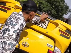 Ibu Imam Desa di Takalar Dianiaya OTK, Mobil Pelaku Diamuk Massa Usai Kabur Ibu Imam Desa di Takalar Dianiaya OTK, Mobil Pelaku Diamuk Massa Usai Kabur