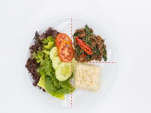 Tips Simpel Penuhi Gizi Seimbang, Bisa Diterapkan Si Paling Gen Z Sekalipun Tips Simpel Penuhi Gizi Seimbang, Bisa Diterapkan Si Paling Gen Z Sekalipun