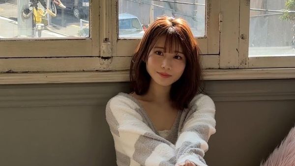 Ayaka Kawakita, Bintang JAV Kepergok Jalan Bareng Atlet Voli Ran Takahashi