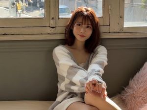 Ayaka Kawakita, Bintang JAV Kepergok Jalan Bareng Atlet Voli Ran Takahashi Ayaka Kawakita, Bintang JAV Kepergok Jalan Bareng Atlet Voli Ran Takahashi