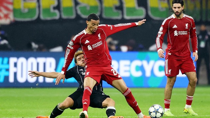 Liverpool Ungguli Eintracht 3-1 di Babak I