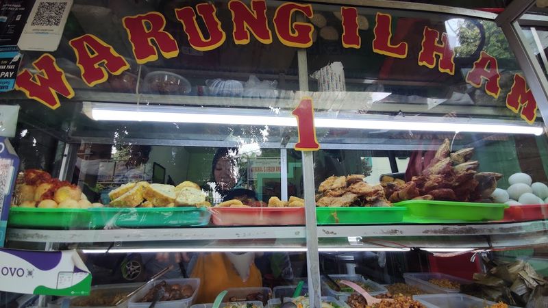 Makan siang di Setiabudi