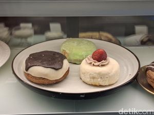 Uniknya Donat Mochi ala Dough Deli Bandung, Ada Rasa Dadar Gulung! Uniknya Donat Mochi ala Dough Deli Bandung, Ada Rasa Dadar Gulung!