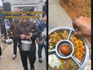 Viral Pengantin Bagi-bagi Souvenir Ember, Isinya Bikin Tamu Tertawa Bahagia Viral Pengantin Bagi-bagi Souvenir Ember, Isinya Bikin Tamu Tertawa Bahagia