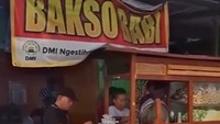 Duduk Perkara Geger Warung Bakso Babi Berspanduk DMI-MUI di Kasihan Bantul Duduk Perkara Geger Warung Bakso Babi Berspanduk DMI-MUI di Kasihan Bantul