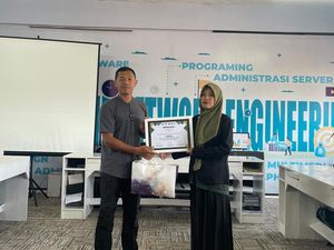 Personel Brimob Raih Penghargaan Pemkot Salatiga di Bidang Keamanan Siber