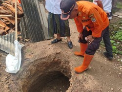 Penjelasan BPBD Ciamis soal Kemunculan Mendadak Lubang 3 Meter