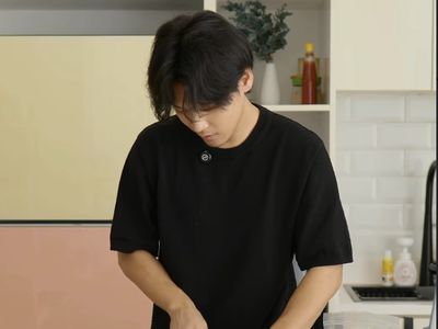 Potret Na Daehoon, Chef Asal Korea di Indonesia yang Suka Bagikan Resep