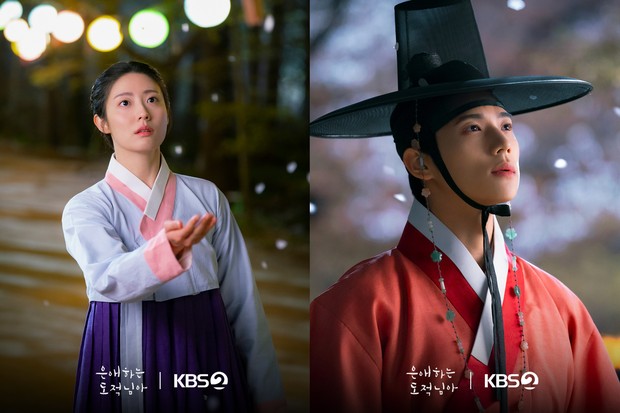Potret Nam Ji Hyun dan Moon Sang Min dalam drama 'My Beloved Thief'/ Foto: instagram.com/kbsdrama Proyek drama My Beloved Thief mempertemukan Nam Ji Hyun dan Moon Sang Min untuk pertama kalinya. Keduanya akan membangun chemistry mendalam melalui pengalaman bermain di drama sageuk sebelumnya.