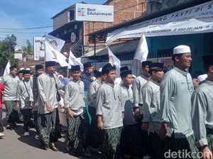 Pawai Ribuan Santri di Cianjur, Sejumlah Jalan Protokol Ditutup Sementara Pawai Ribuan Santri di Cianjur, Sejumlah Jalan Protokol Ditutup Sementara