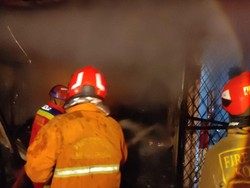10 Kios Pedagang Terbakar di Cilendek Bogor Diduga Akibat Tabung Gas Bocor