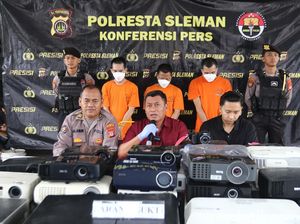 Maling Spesialis Sekolah Dibekuk, 3 Bulan Bobol 15 SD-SMP di Sleman Maling Spesialis Sekolah Dibekuk, 3 Bulan Bobol 15 SD-SMP di Sleman