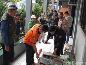 Ayam Basi Diduga Jadi Penyebab 30 Siswa SMP di Lembang Keracunan Ayam Basi Diduga Jadi Penyebab 30 Siswa SMP di Lembang Keracunan