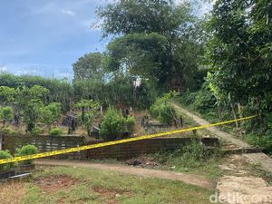 Jasad Bocah Tewas Usai Dianiaya Ibu Tiri di Bogor Diekshumasi Hari Ini Jasad Bocah Tewas Usai Dianiaya Ibu Tiri di Bogor Diekshumasi Hari Ini
