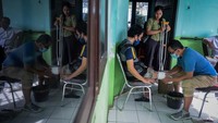 Warga Difabel di Tangerang Terima Bantuan Kaki Palsu dan Alat Bantu Dengar Gratis