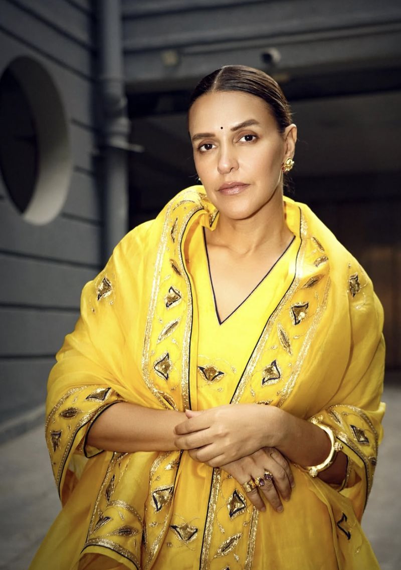 Artis Neha Dhupia yang mencoba pola 18-10-8-4-1