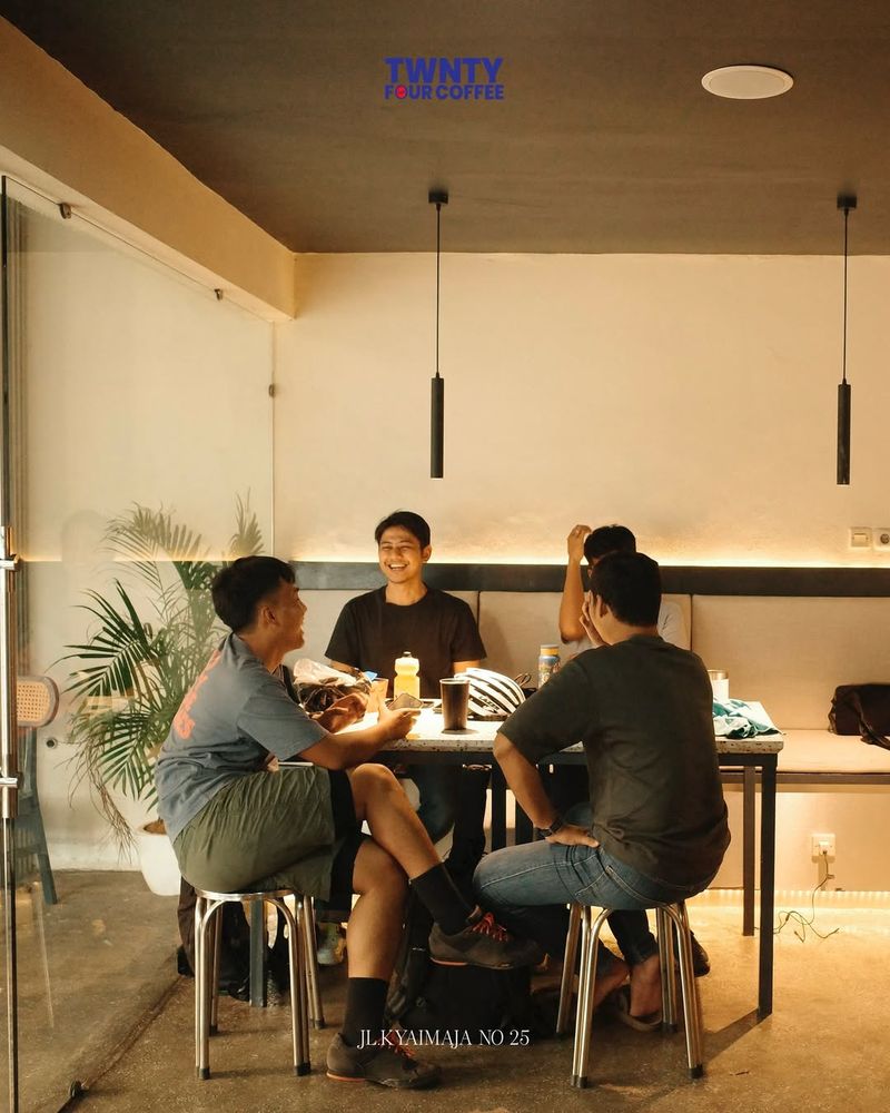 Coffee shop Coffee shop buka 24 jam di Jakarta