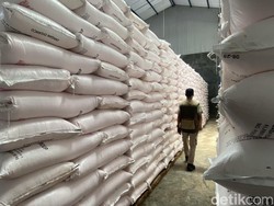 Pupuk Subsidi Turun Harga, Kios di Sukabumi Masih Sepi Pembeli