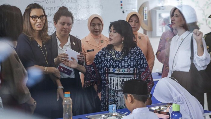 Kisah Inspiratif di Balik Program Makan Bergizi untuk Anak Jakarta