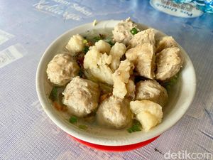 Lengkap! Ini Kuliner Enak yang Ada di Pasar Puri Indah