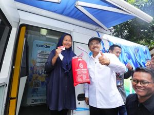 Mensos Tinjau Penyaluran Bansos & Ground Checking Data DTSEN di Bogor Mensos Tinjau Penyaluran Bansos & Ground Checking Data DTSEN di Bogor