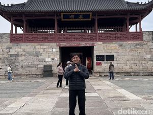 Traveling Tanpa Scrolling Tiktok di China Traveling Tanpa Scrolling Tiktok di China