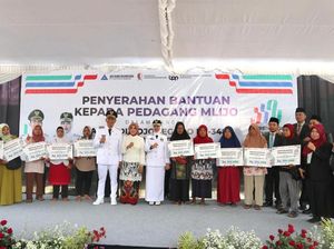 206 Pedagang Rengkek di Bojonegoro Dapat Bantuan Modal Pemkab 206 Pedagang Rengkek di Bojonegoro Dapat Bantuan Modal Pemkab