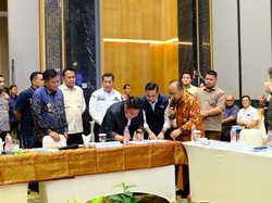 Pemda Ancam Tutup Jalur Sungai Lalan untuk Angkutan Batu Bara Pemda Ancam Tutup Jalur Sungai Lalan untuk Angkutan Batu Bara
