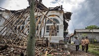 Rumah Bersejarah di Bandung Barat Ambruk, Warisan Art Deco Terancam Punah Rumah Bersejarah di Bandung Barat Ambruk, Warisan Art Deco Terancam Punah