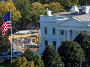 Video: Utusan Putin Hadiri Pertemuan dengan Utusan Trump di AS, Bahas Apa? Video: Utusan Putin Hadiri Pertemuan dengan Utusan Trump di AS, Bahas Apa?