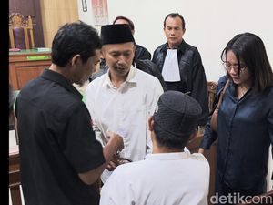 Sidang Mafia Tanah, PPAT dan ASK BPN Gresik Divonis Bebas Sidang Mafia Tanah, PPAT dan ASK BPN Gresik Divonis Bebas