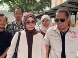 Video: Berstatus Tersangka, Eks Karyawan Ashanty Diperiksa Lebih Dari 10 Jam Video: Berstatus Tersangka, Eks Karyawan Ashanty Diperiksa Lebih Dari 10 Jam