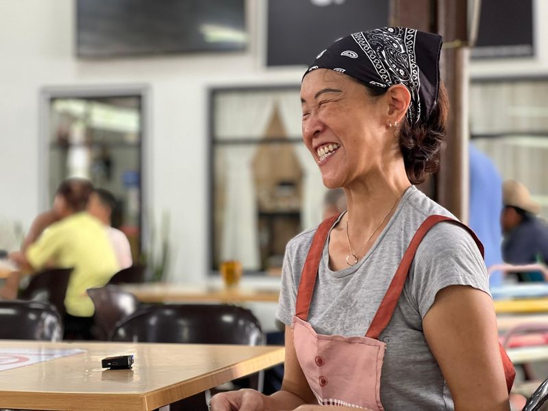 Haru! Wanita Single Parent Penjual Kwetiau Ini Dapat Laptop Gratis buat Anaknya