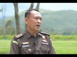 Di Balik Sikap Tegasnya, Jaksa Ini Dikenal sebagai Family Man Di Balik Sikap Tegasnya, Jaksa Ini Dikenal sebagai Family Man