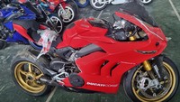 Bea Cukai Lelang Honda Super Cub-Ducati Panigale, Mulai Rp 3 Jutaan! Bea Cukai Lelang Honda Super Cub-Ducati Panigale, Mulai Rp 3 Jutaan!