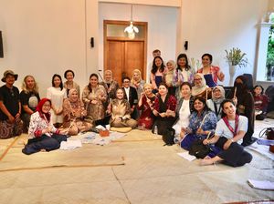 Tri Tito Tegaskan Komitmen Perkuat Batik sebagai Identitas Nasional Tri Tito Tegaskan Komitmen Perkuat Batik sebagai Identitas Nasional