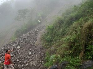 Tebing 100 Meter Longsor, Akses Jalan Girimulyo-Pengasih Kulon Progo Putus Tebing 100 Meter Longsor, Akses Jalan Girimulyo-Pengasih Kulon Progo Putus