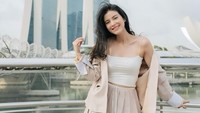 Medina Dina Jawab Hubungan sama Gading Marten Medina Dina Jawab Hubungan sama Gading Marten