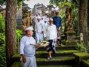 Hari Tumpek Wariga Jadi Momentum Jaga Hubungan Harmonis Manusia & Alam Hari Tumpek Wariga Jadi Momentum Jaga Hubungan Harmonis Manusia & Alam