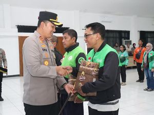 Komunitas Ojol Siap Jaga Kondusivitas di Magetan Bersama Polisi Komunitas Ojol Siap Jaga Kondusivitas di Magetan Bersama Polisi