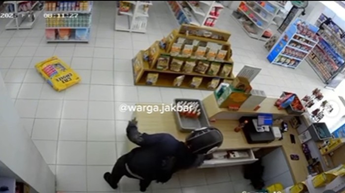 Pria Pura‑pura Beli Makanan Kucing di Petshop Kalideres Curinya Rp 3,5 Juta