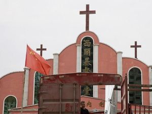 Puluhan Pendeta Ditahan, China Berantas Gereja Tak Terdaftar Puluhan Pendeta Ditahan, China Berantas Gereja Tak Terdaftar