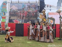 Kolaborasi Banjar dan Hotel Warnai Parade Budaya The Nusa Dua Festival 2025 Kolaborasi Banjar dan Hotel Warnai Parade Budaya The Nusa Dua Festival 2025