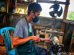 Kisah Suhendi, dari Konten Kreator hingga Bawa Kerajinan Bambu Mendunia Kisah Suhendi, dari Konten Kreator hingga Bawa Kerajinan Bambu Mendunia