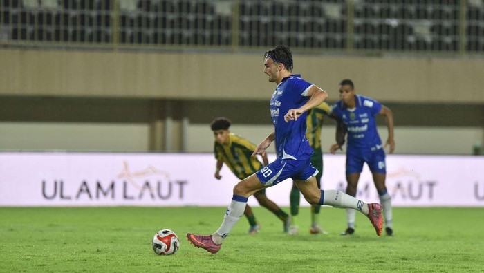 Update Skuad Persib Vs Persija: Daftar Pemain yang Absen di GBLA Besok