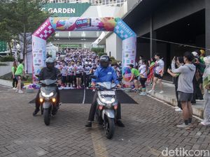 Yamaha Dukung Tangerang Color Run LightFest, 2 Motor Dipakai Jadi Sweeper Yamaha Dukung Tangerang Color Run LightFest, 2 Motor Dipakai Jadi Sweeper