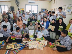 Fatma Gus Ipul Tinjau & Borong Produk UMKM Disabilitas di Surakarta Fatma Gus Ipul Tinjau & Borong Produk UMKM Disabilitas di Surakarta