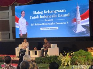 Sultan HB X di Mata Mahfud dan Basuki Sultan HB X di Mata Mahfud dan Basuki