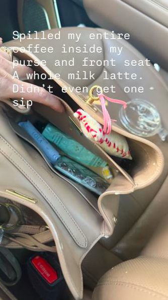 Hilary Duff Nangis Kopi Tumpah ke Tas Hilary Duff Nangis Kopi Tumpah ke Tas